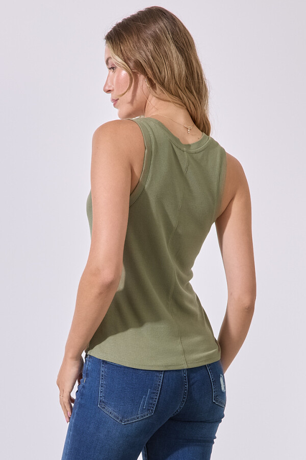 Musculosa Basica OLIVA