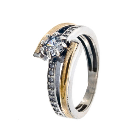 Anillo de plata 925 y double en oro 18 ktes. y circonias. Anillo de plata 925 y double en oro 18 ktes. y circonias.