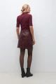 Minifalda eco-cuero bordo