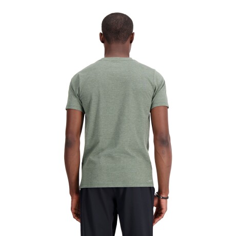 Remera New Balance de Hombre - Tenacity - MT33070DO1 GREEN