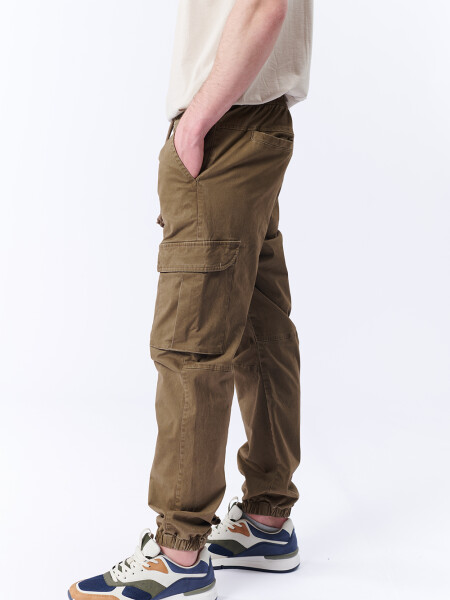 Pantalón Cargo Jogger Marrón