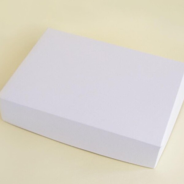 CAJA DE CARTULINA PARA MASAS 1/2 KILO 22X18X6 CM. BLANCO