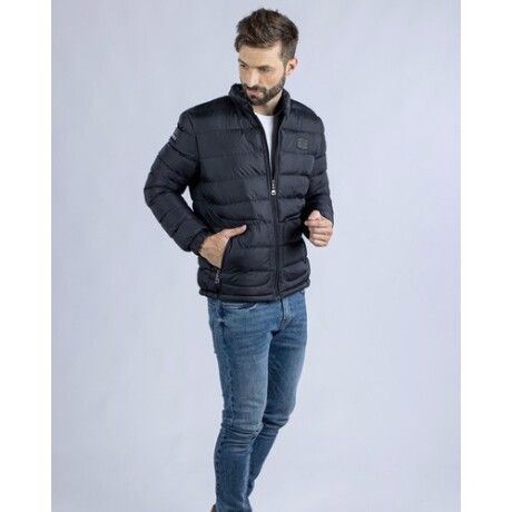 Campera de nylon para hombre sin capucha UFO Phantom Negra Campera de nylon para hombre sin capucha UFO Phantom Negra