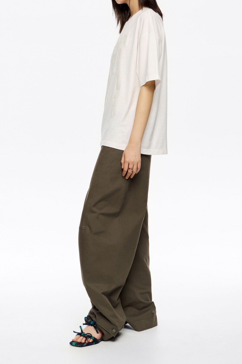 PANTALÓN BARREL Kaki