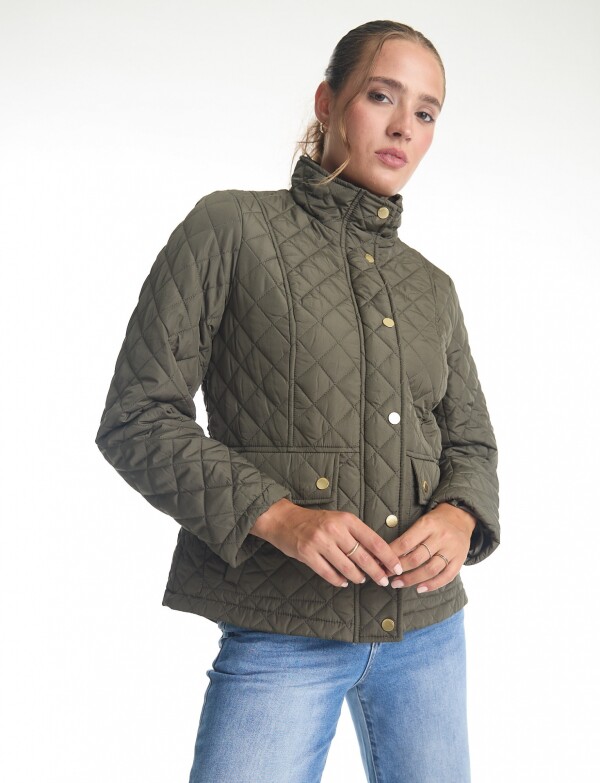Campera Capitoneada & Trabas De Ajuste OLIVA