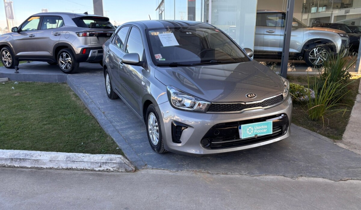 Kia Motors Soluto EX Plus - 2020 Kia Motors Soluto EX Plus - 2020