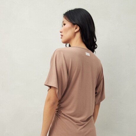 REMERA BINDER Visón