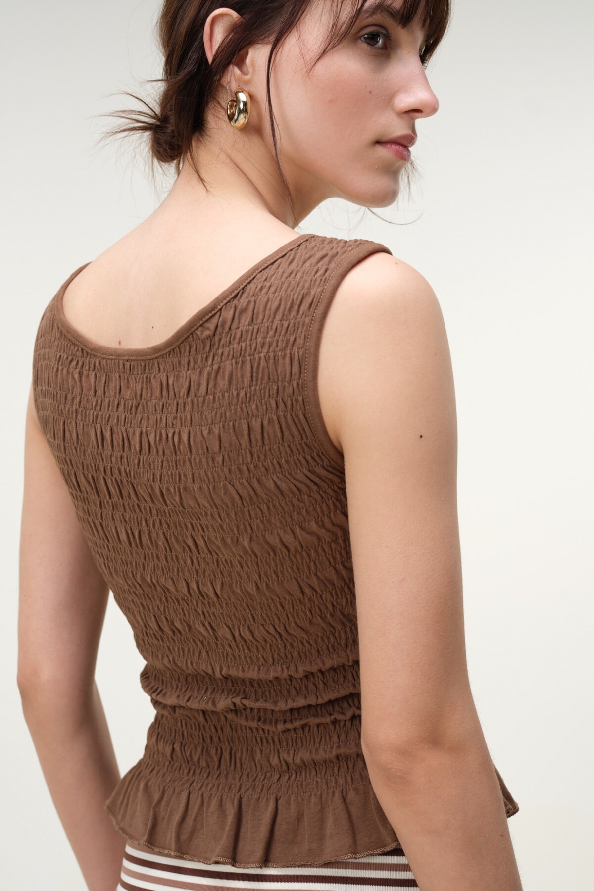Musculosa Fruncida Algodón Marron