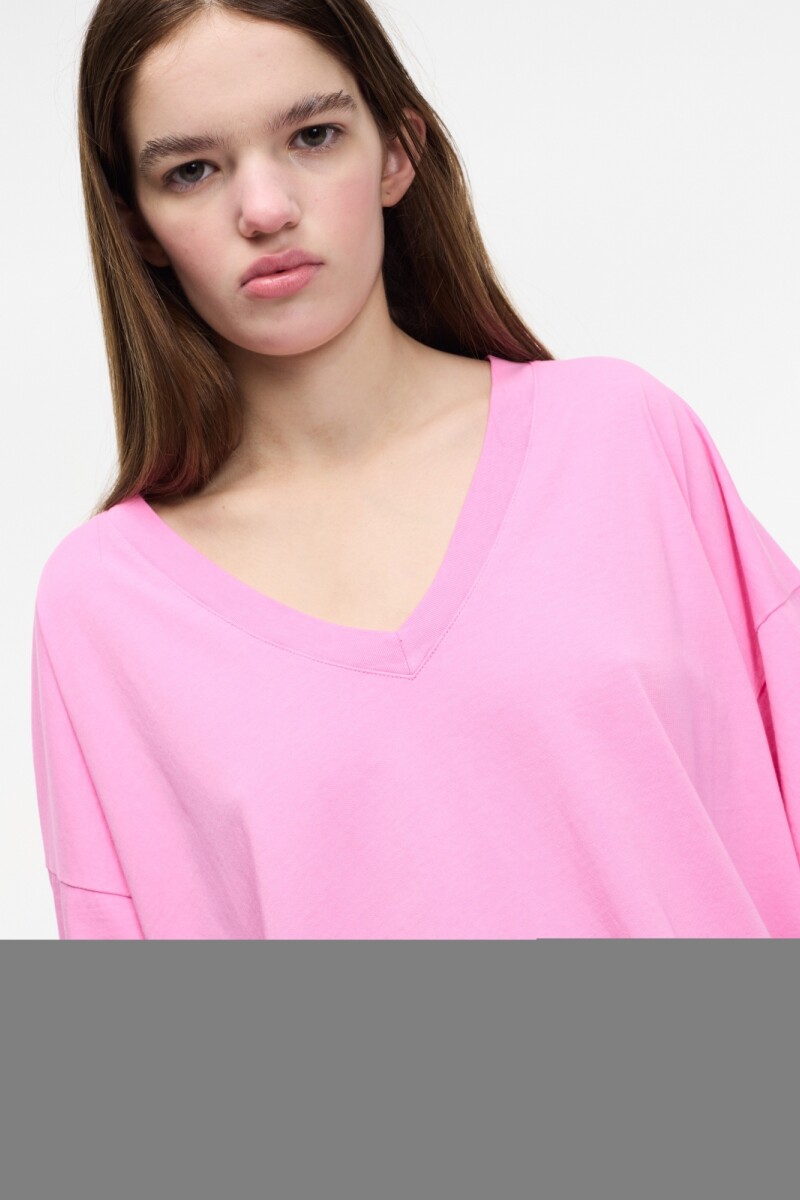 CAMISETA V Rosa