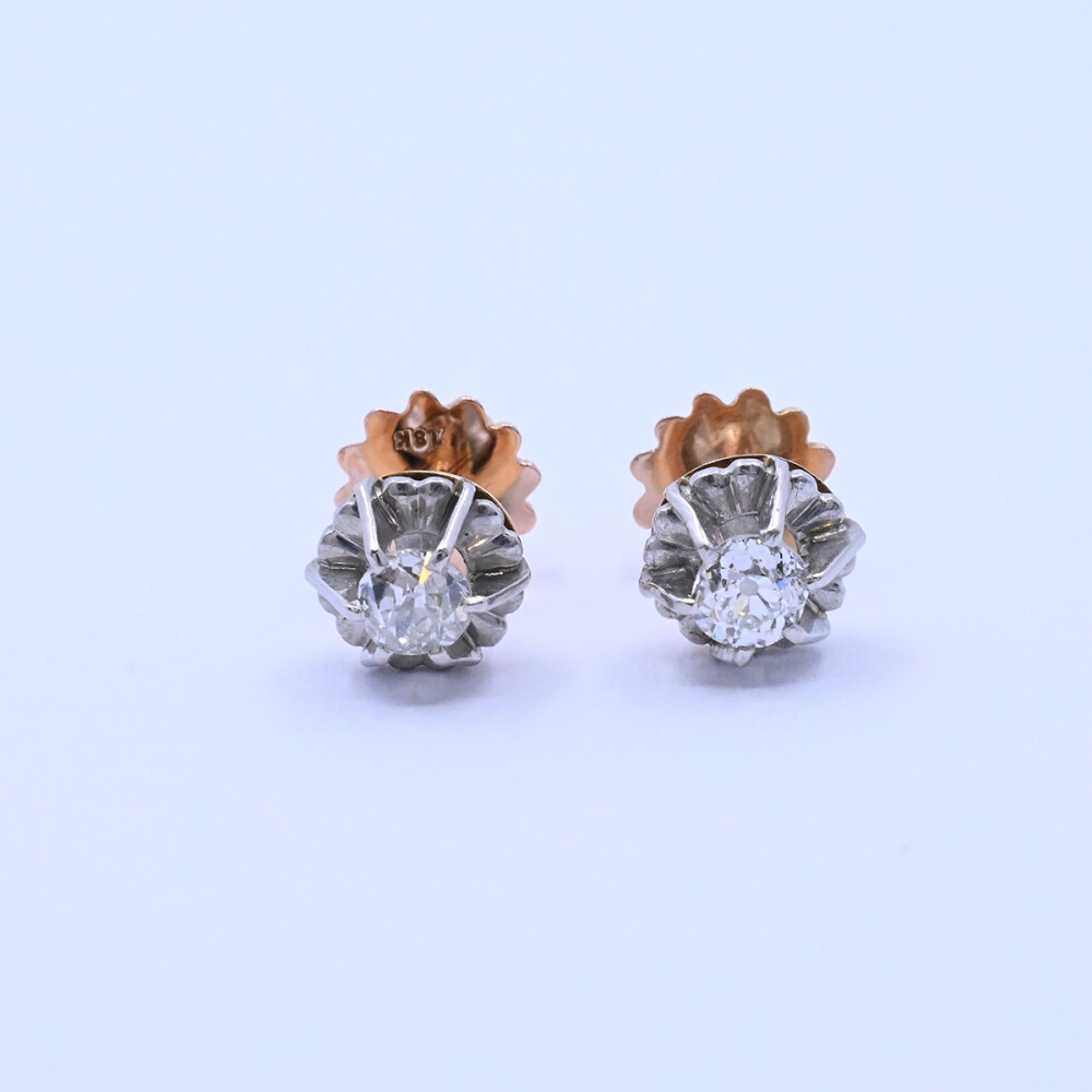 Caravanas oro 18k antiguas en 2 tonos con brillantes. Caravanas oro 18k antiguas en 2 tonos con brillantes.