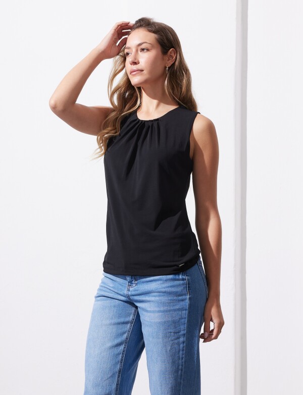 Blusa Pinzas NEGRO