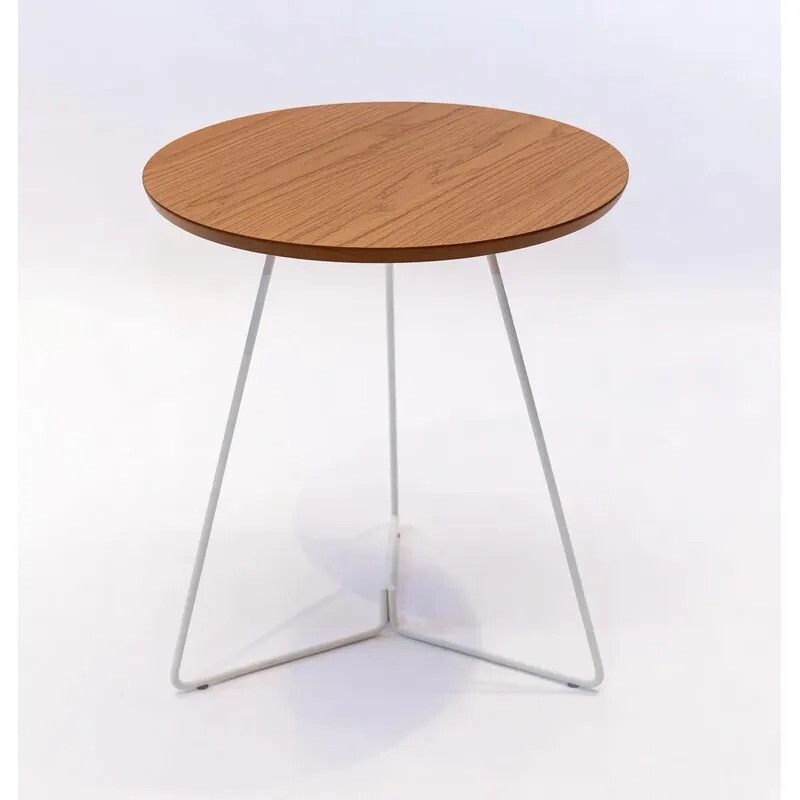 MESA LATERAL REDONDA - TAPA DE MADERA COLOR MIEL Y PIE EN METAL BLANCO MESA LATERAL REDONDA - TAPA DE MADERA COLOR MIEL Y PIE EN METAL BLANCO