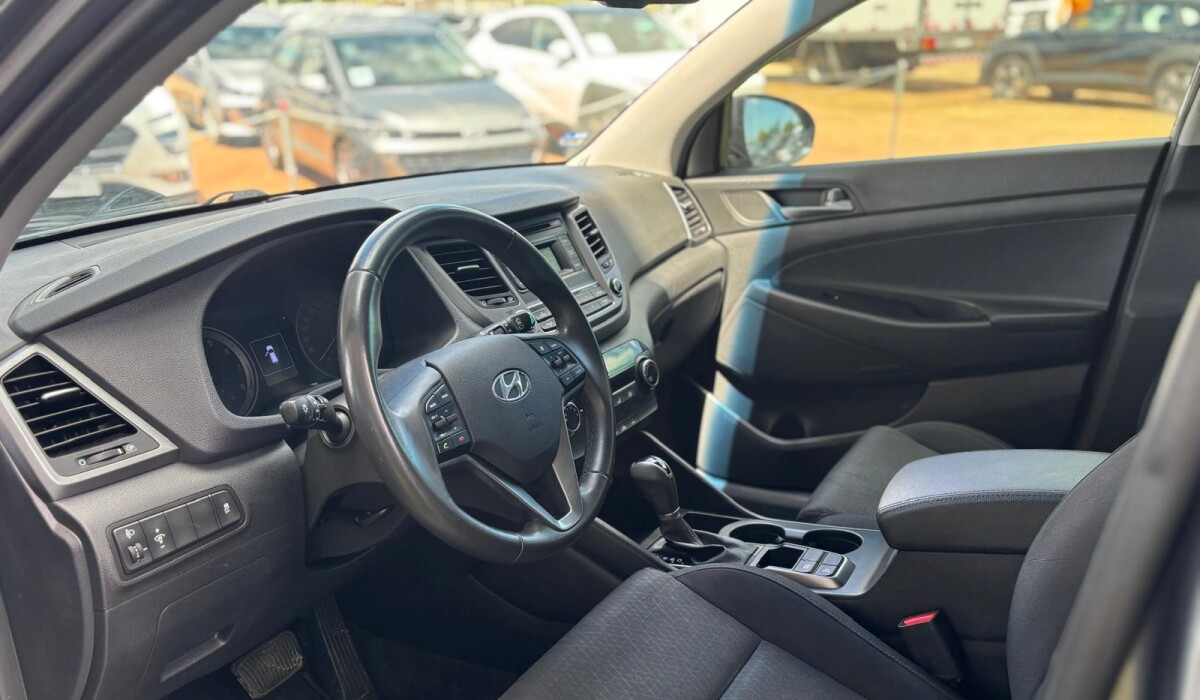 Hyundai Tucson 2,0 GLS Safe AT - 2016 Hyundai Tucson 2,0 GLS Safe AT - 2016