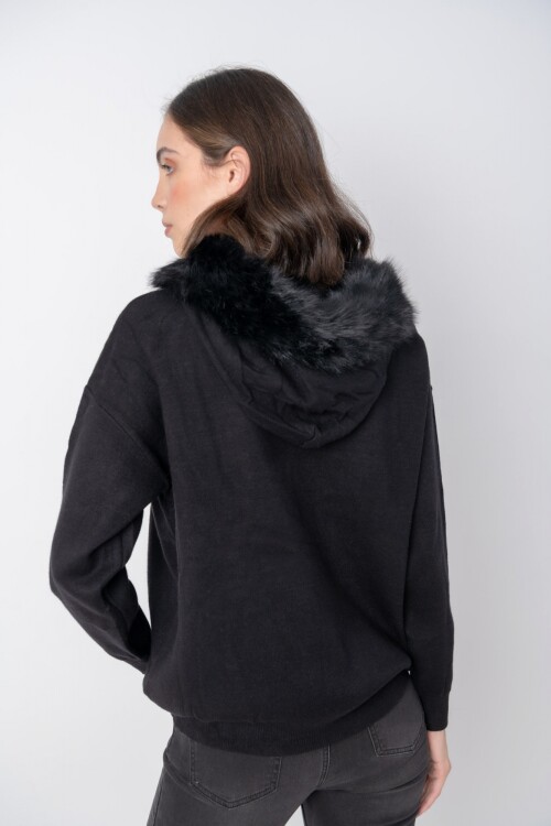 Sweater con capucha Negro