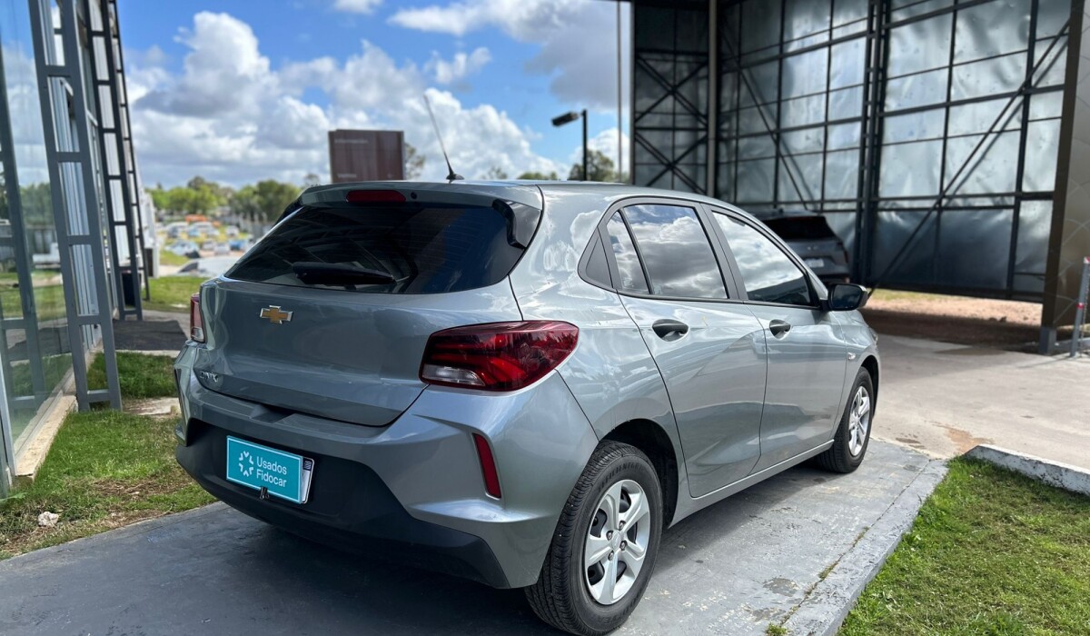 Chevrolet Onix LS HB 2024 Chevrolet Onix LS HB 2024