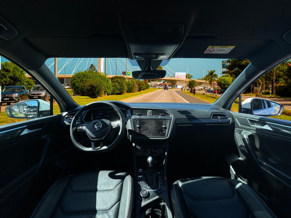 Volkswagen Tiguan 2021 EXCELENTE ESTADO! | Permuta/ Financia Volkswagen Tiguan 2021 EXCELENTE ESTADO! | Permuta/ Financia