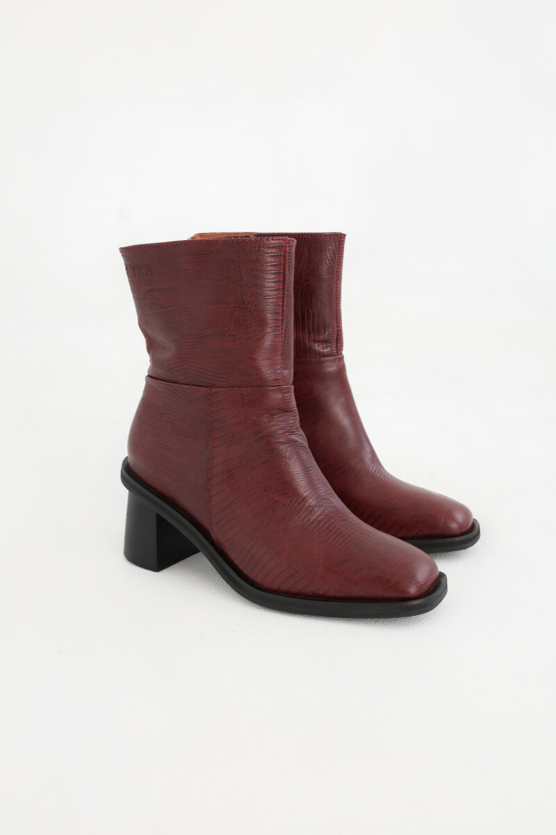 Bota Julia Short Bordeaux