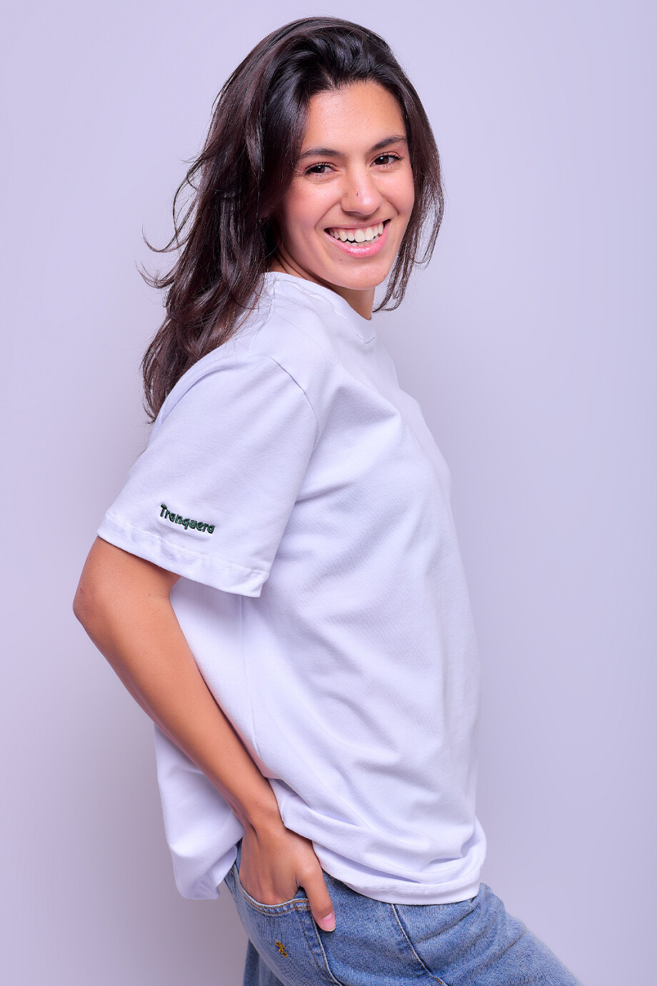 Remera Cerdeña Blanca con logo verde