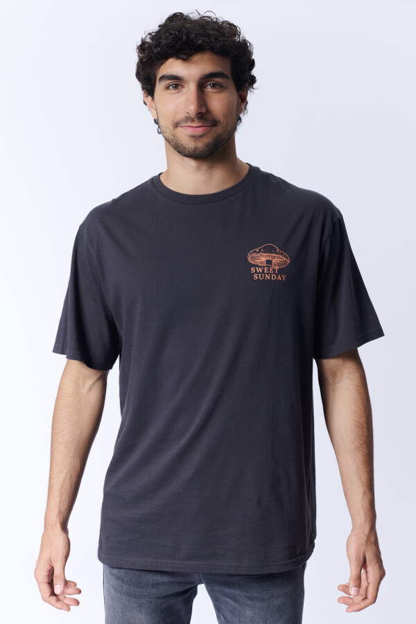Remera oversize Estampa Hongo Gris