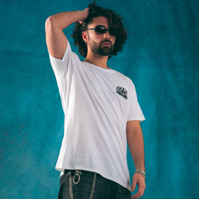 REMERA REGULAR - CALAVERA NO CHILLA REMERA REGULAR - CALAVERA NO CHILLA