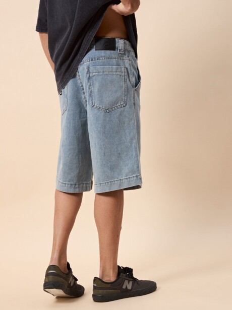 BERMUDA UP AZUL CLARO JEAN