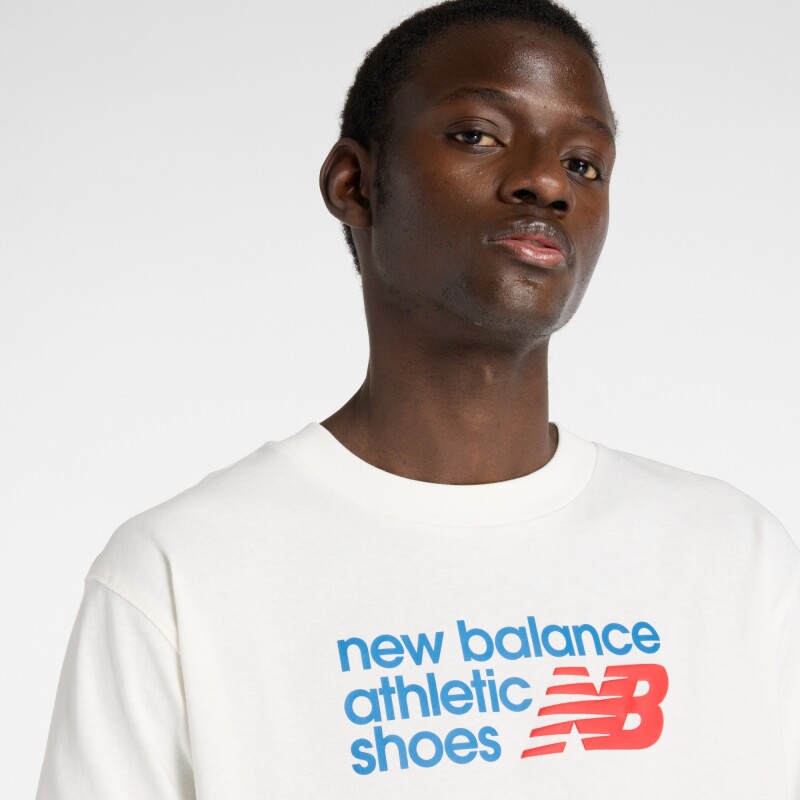 Remera New Balance de Hombre -Athletics Relaxed- MT51900SST WHITE