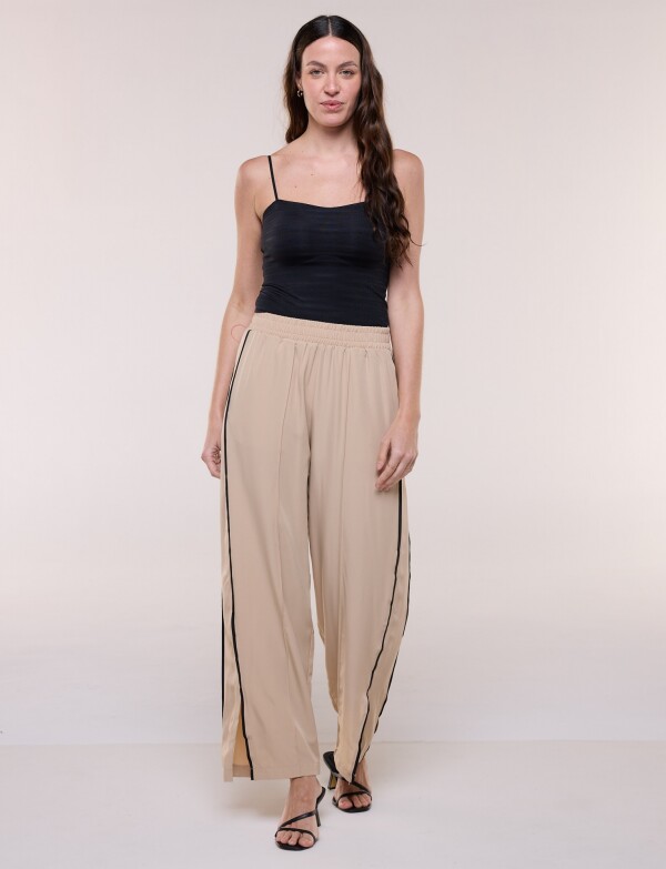 Pantalón Wide Leg Con Franjas Deportivas TOSTADO