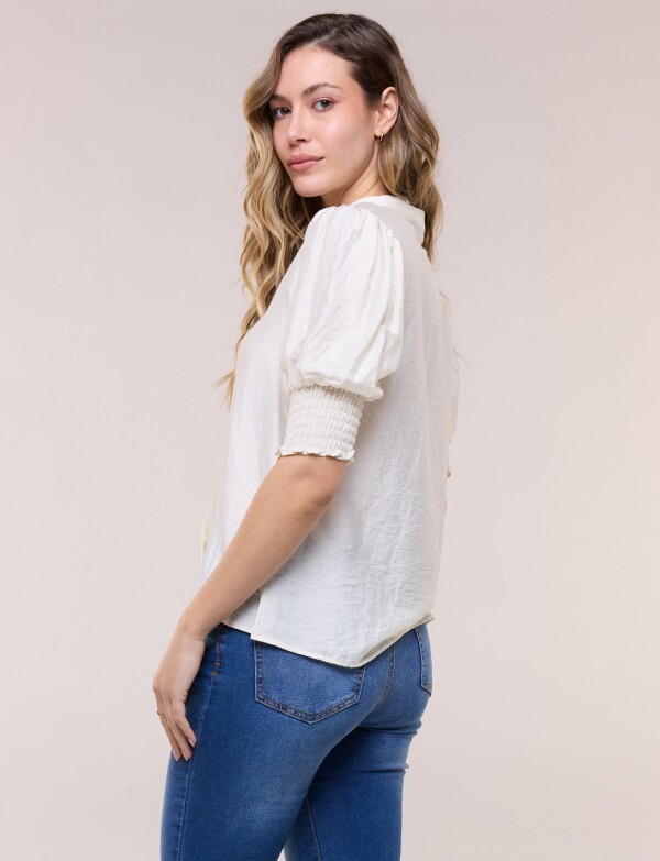 Blusa Crepé Con Mangas Abullonadas CRUDO