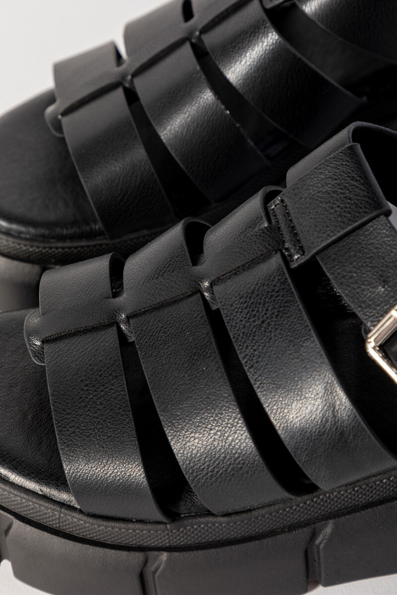 SANDALIA GROMMET Negro