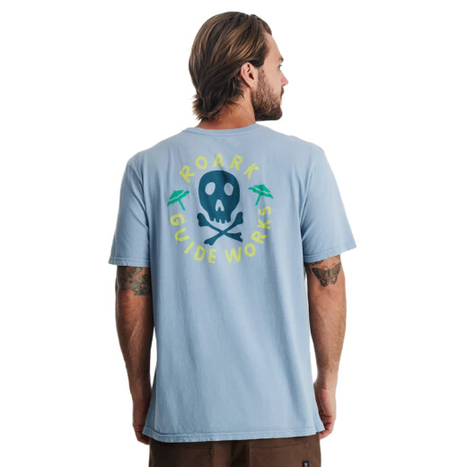 Remera Roark Guideworks Skull - Celeste Remera Roark Guideworks Skull - Celeste