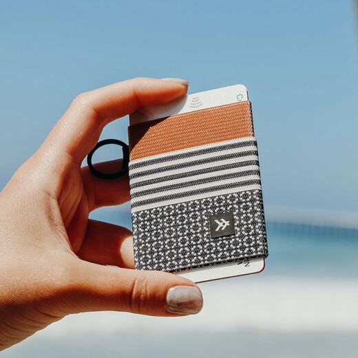 Billetera Thread Elastic Wallet - Multicolor Billetera Thread Elastic Wallet - Multicolor