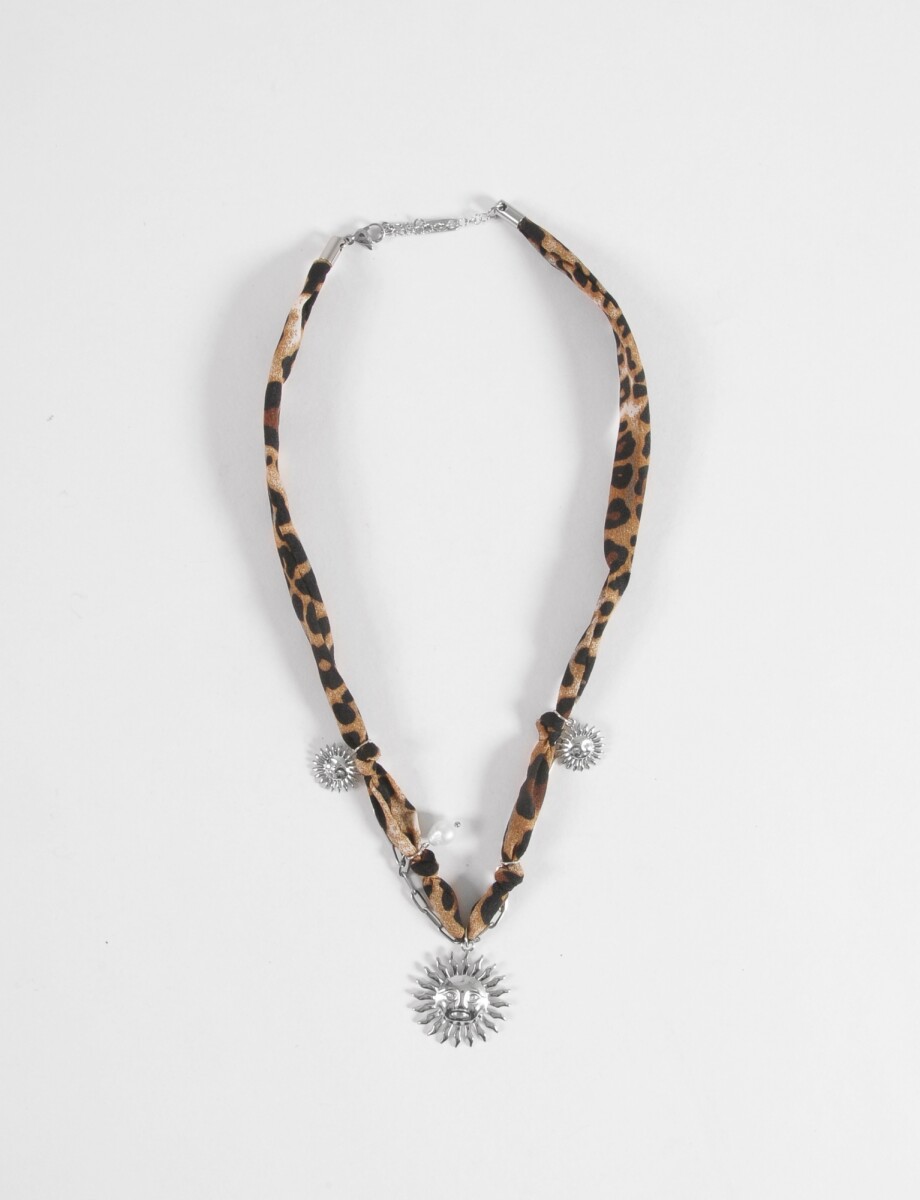 Collar tela dije sol acero - plateado 