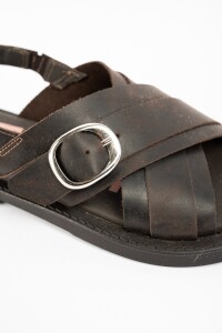 Sandalias Cruzadas De Cuero Chocolate