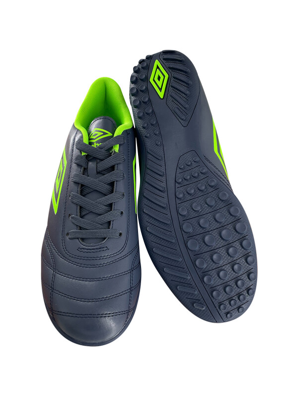 Calzado Classic II TF Umbro Hombre 01v