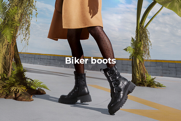 Biker boots