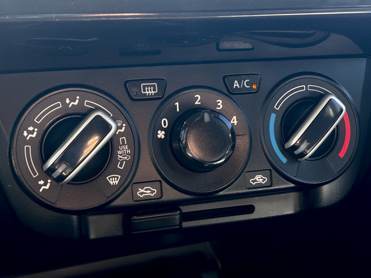 Suzuki Swift GL 2024 EXCELENTE ESTADO! | Permuta / Financia Suzuki Swift GL 2024 EXCELENTE ESTADO! | Permuta / Financia