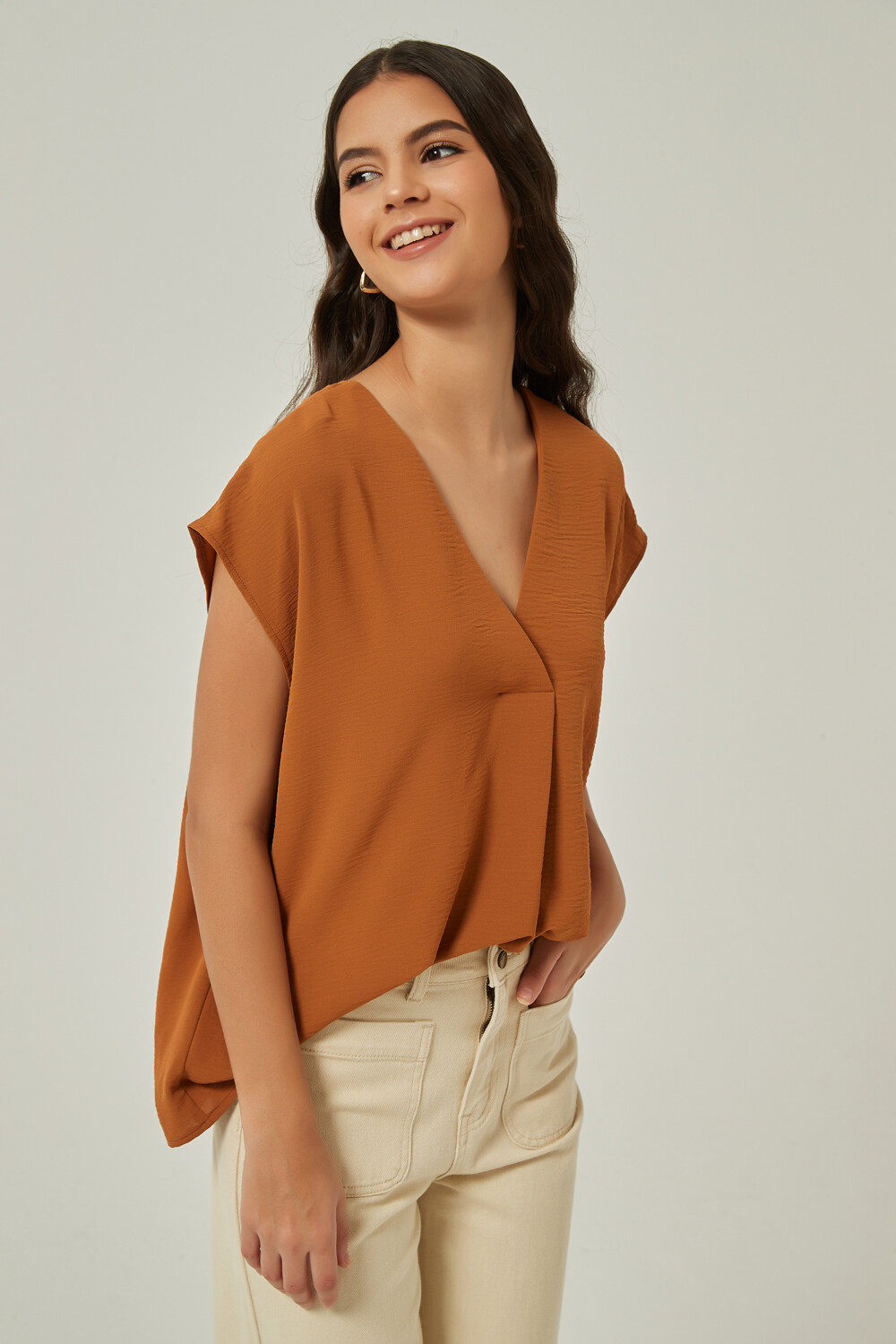 Blusa Anthe Tostado