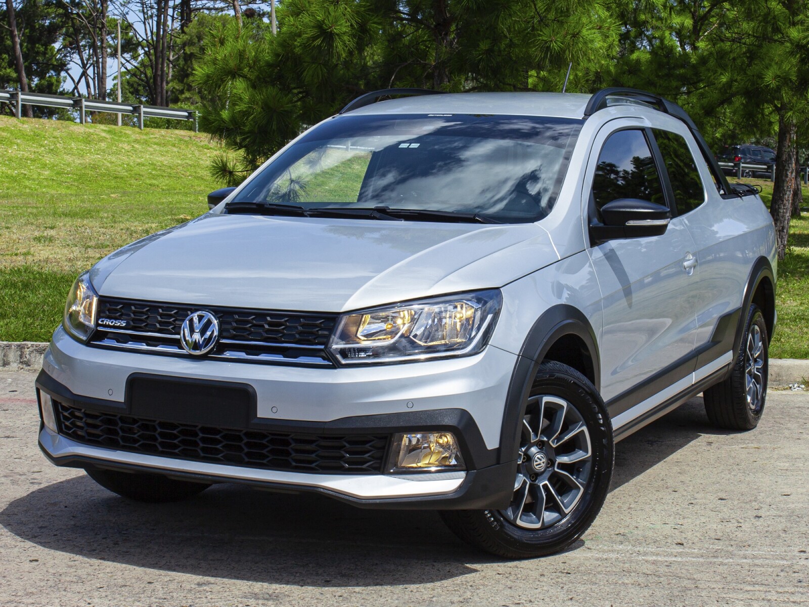 Volkswagen Saveiro Cross Extra Full | Permuta / Financia 