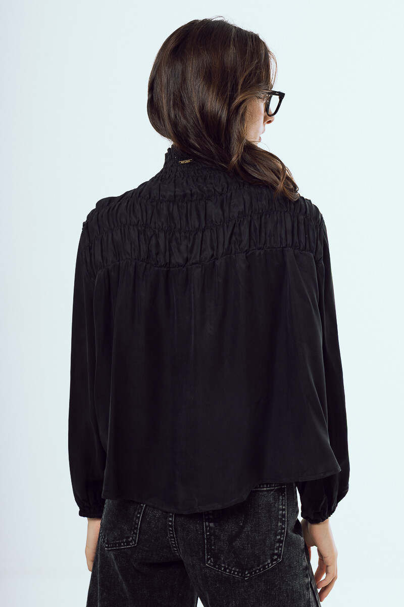 Runa Black