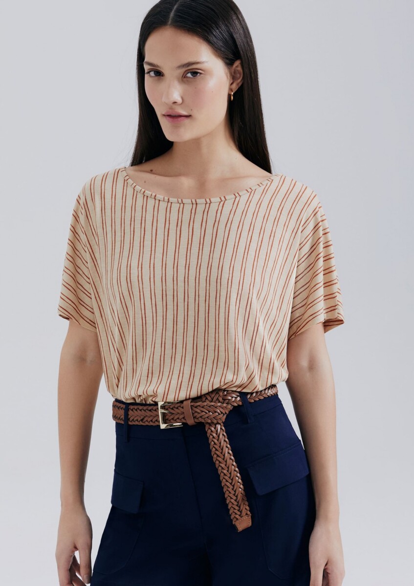 BLUSA ESTAMPADA DE MANGA CORTA - MARRÓN 