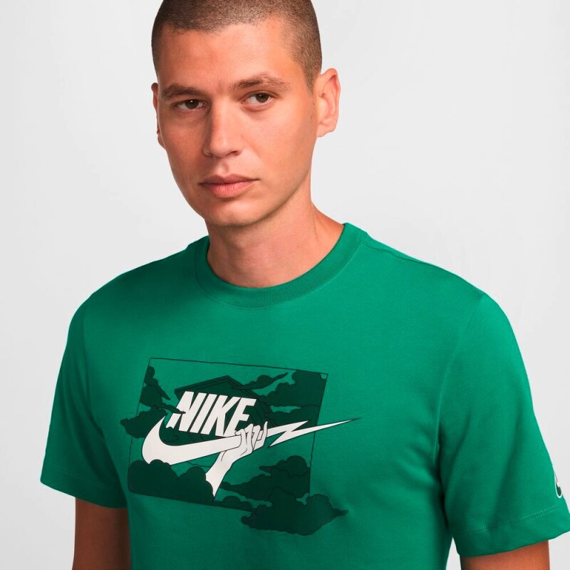 Camiseta Nike Sportswear Tee de Hombre Verde
