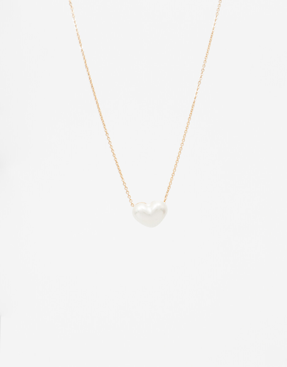 Collar Corto Con Dije De Corazón 