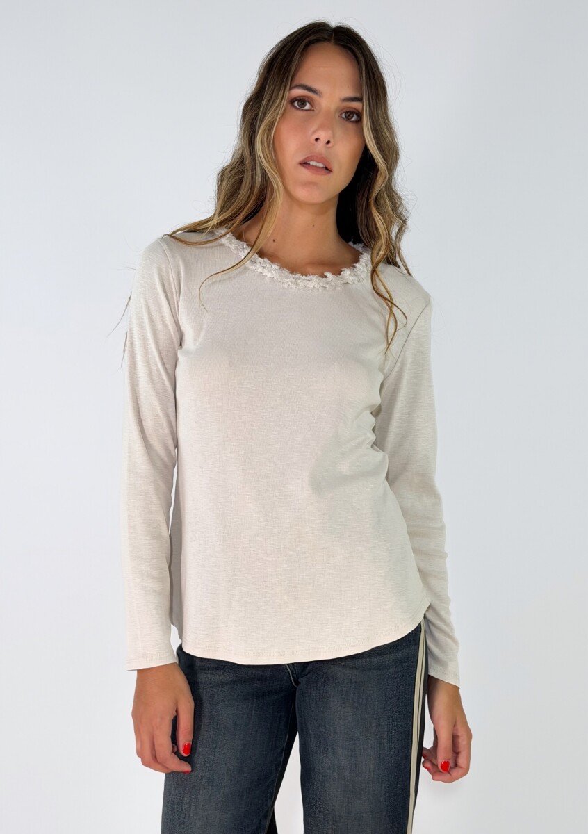 REMERA GAURA - CRUDO 