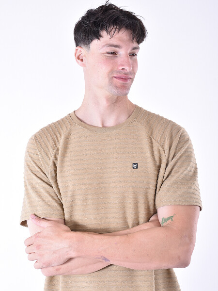 REMERA LINES BEIGE