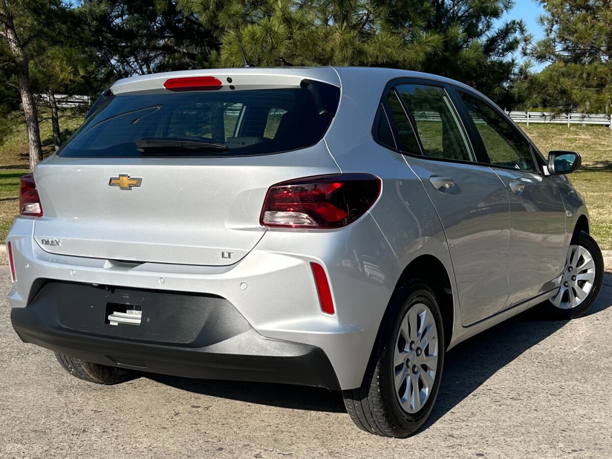 Chevrolet Onix 1.2 LT EXCELENTE ESTADO! | Permuta / Financia Chevrolet Onix 1.2 LT EXCELENTE ESTADO! | Permuta / Financia