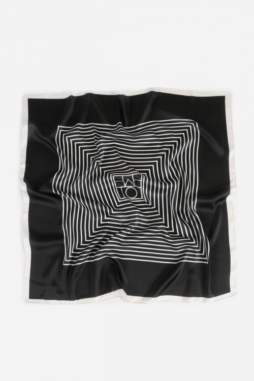 Pañuelo geométrico negro