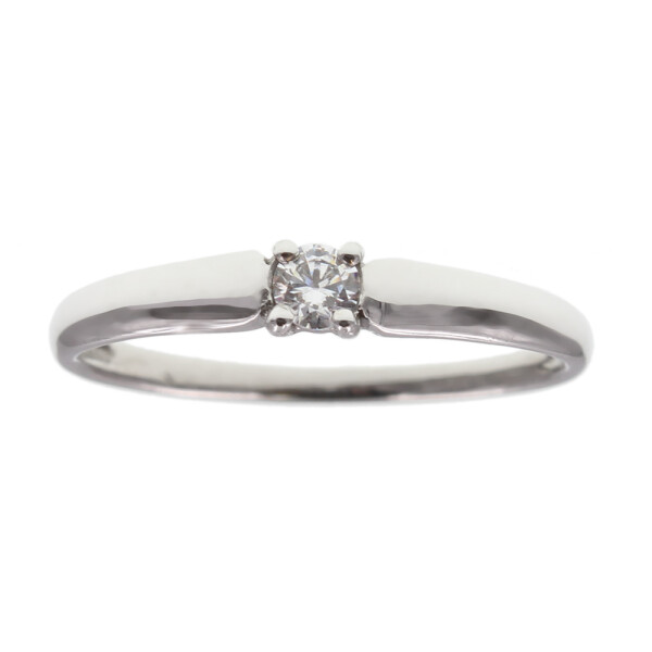 Anillo solitario de oro blanco 18k con circonia. Anillo solitario de oro blanco 18k con circonia.