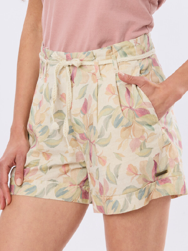Vestidos y shorts