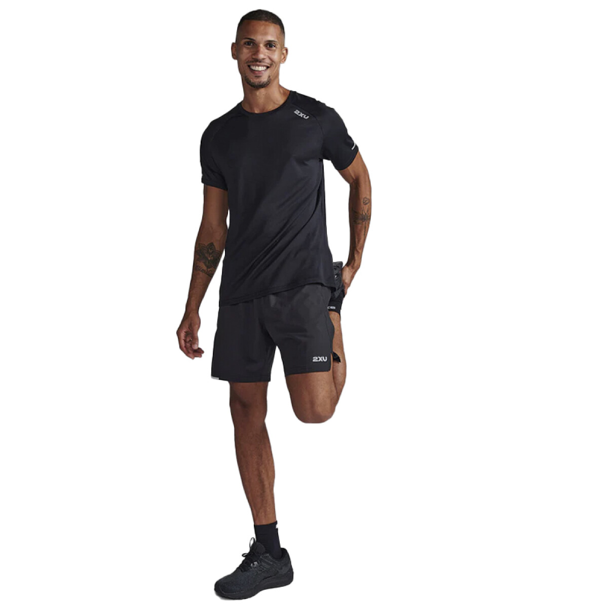 Remera 2XU Aero Tee - Negro 