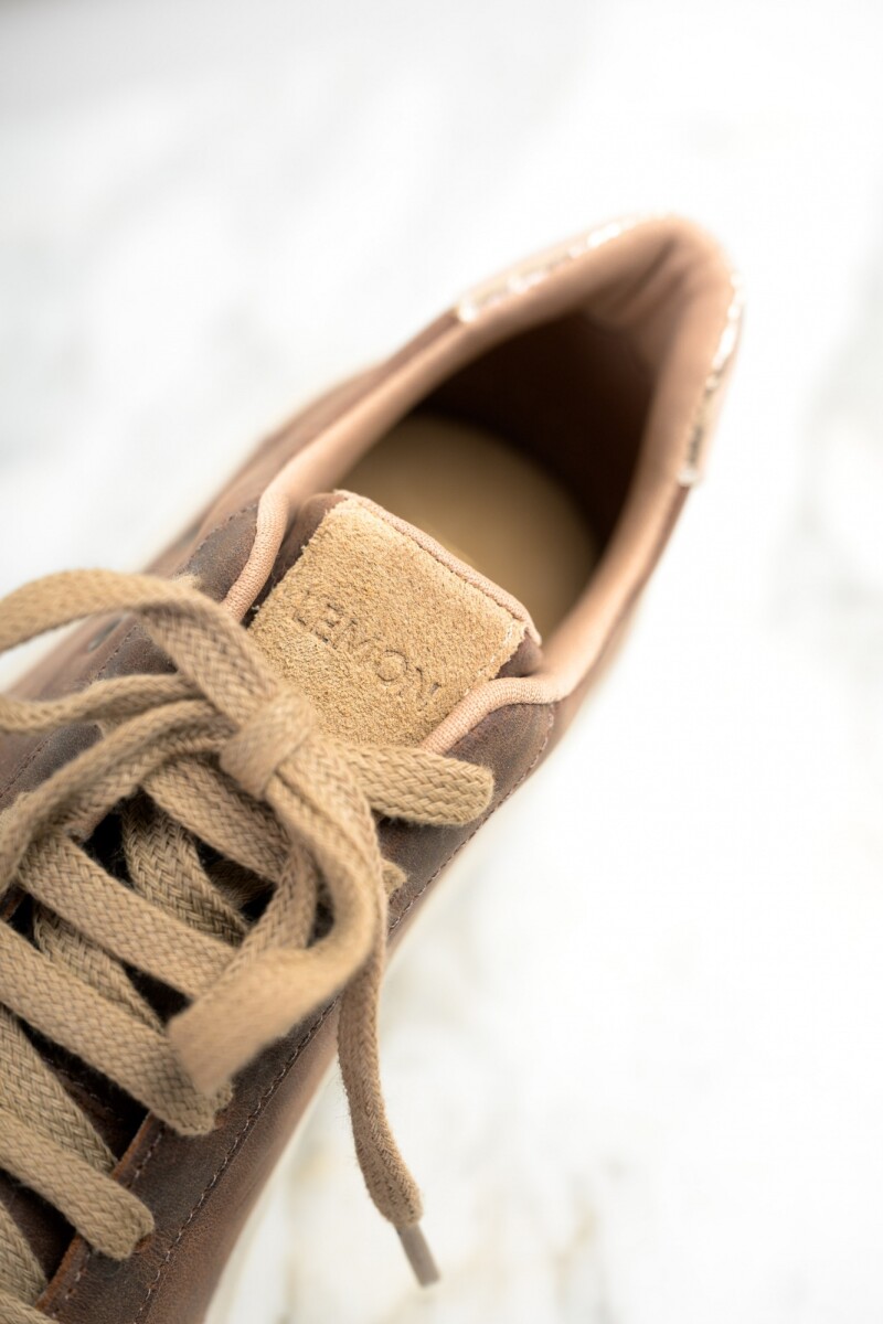 Zapatilla Cuero Chocolate